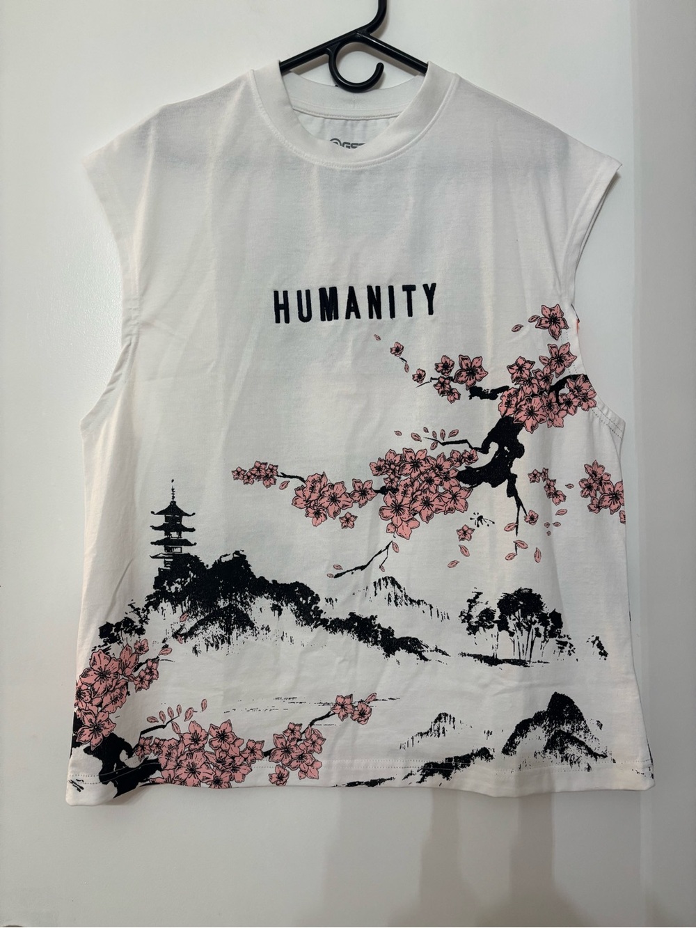 GSTR Cotton Sleeveless Embroidered Japanese Print Crewneck Tee Shirt Size Medium
